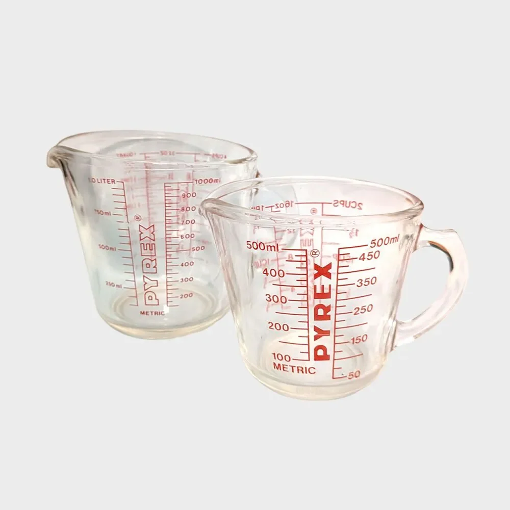 Vintage PYREX Glass Measuring Cups Lot 532 516 2 & 4 Cups Red Retro Kitchen